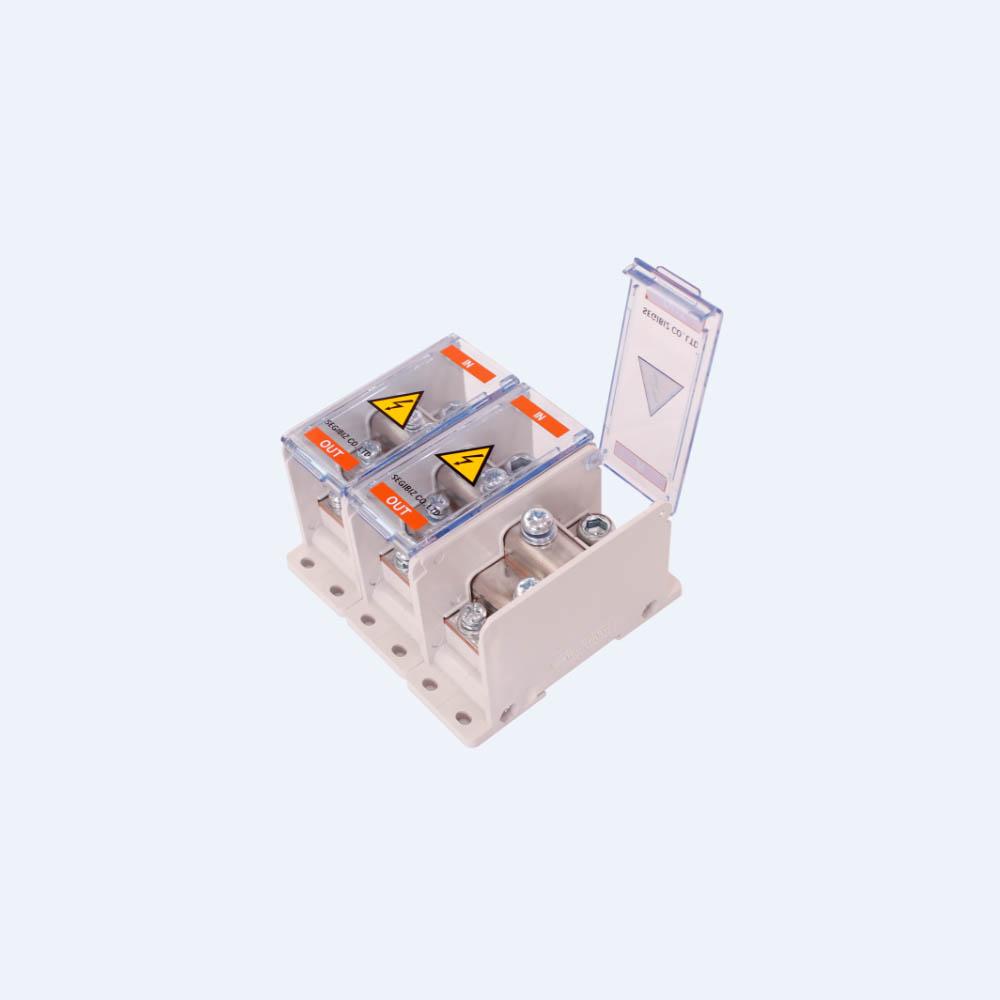 Power distribution terminal block