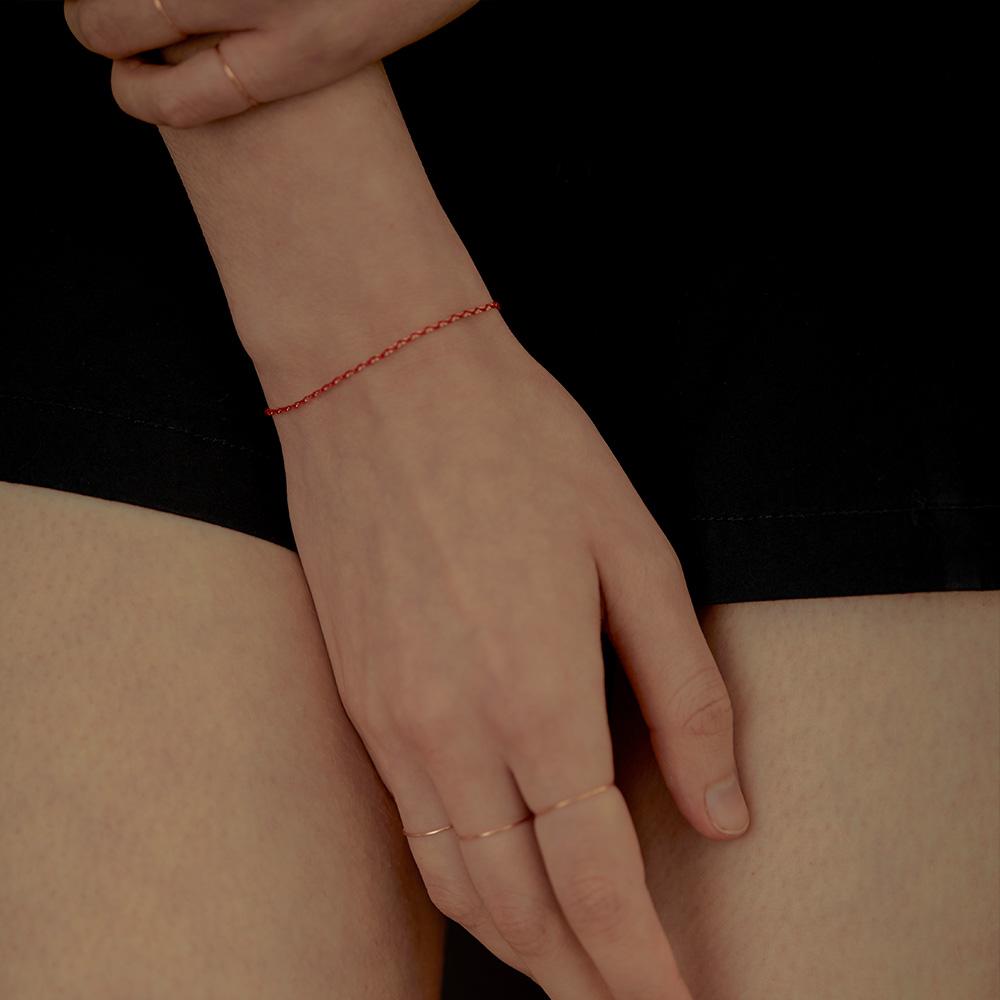 Silky Gold Chain Bracelet