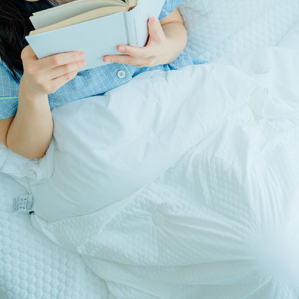 zero o'clock Snow PCM cooling Comforter